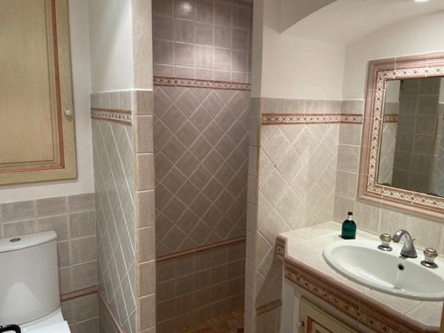 Domaine Des Tuilieres Avec Jacuzzi Διαμέρισμα Vallauris Εξωτερικό φωτογραφία